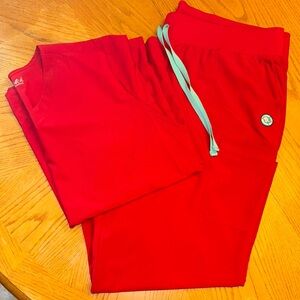 Women’s Easy Stretch Ecogrid scrub set